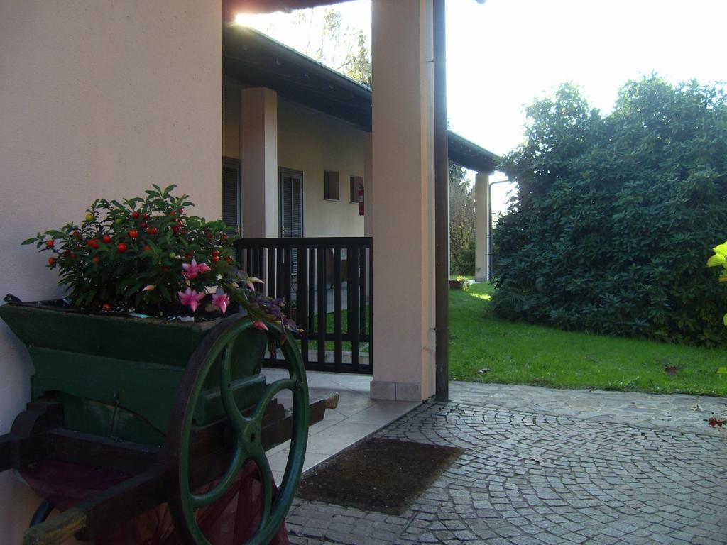 Hotel La Collinetta เซสโต คาเลนดิ ภายนอก รูปภาพ